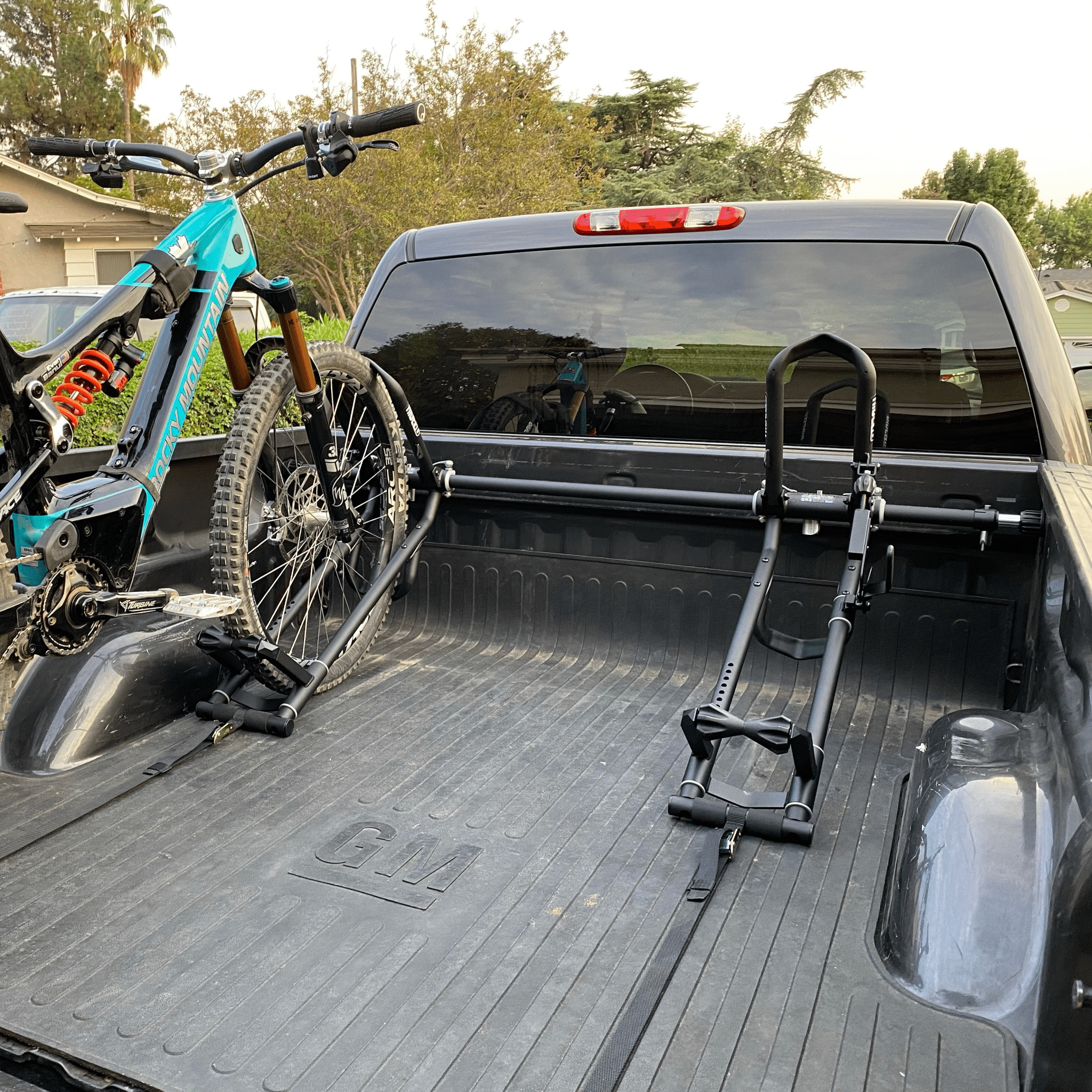 One bike mounted in the truck bed using the QR3 bike rack for GMC Sierra and Chevy Silverado.