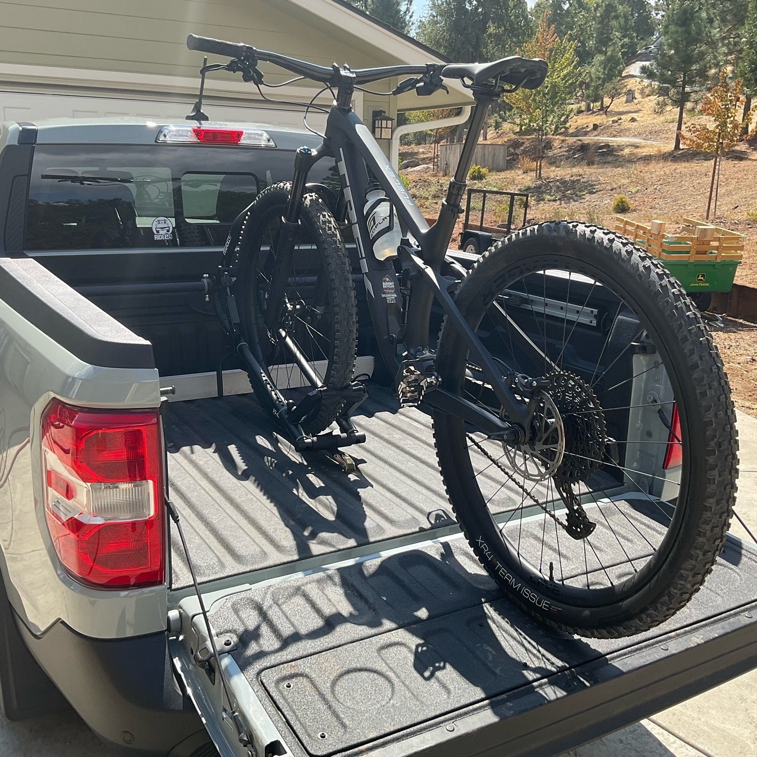 Bike in the bed of a truck using RIDE88 QR3 Bike Rack for Ford Maverick.