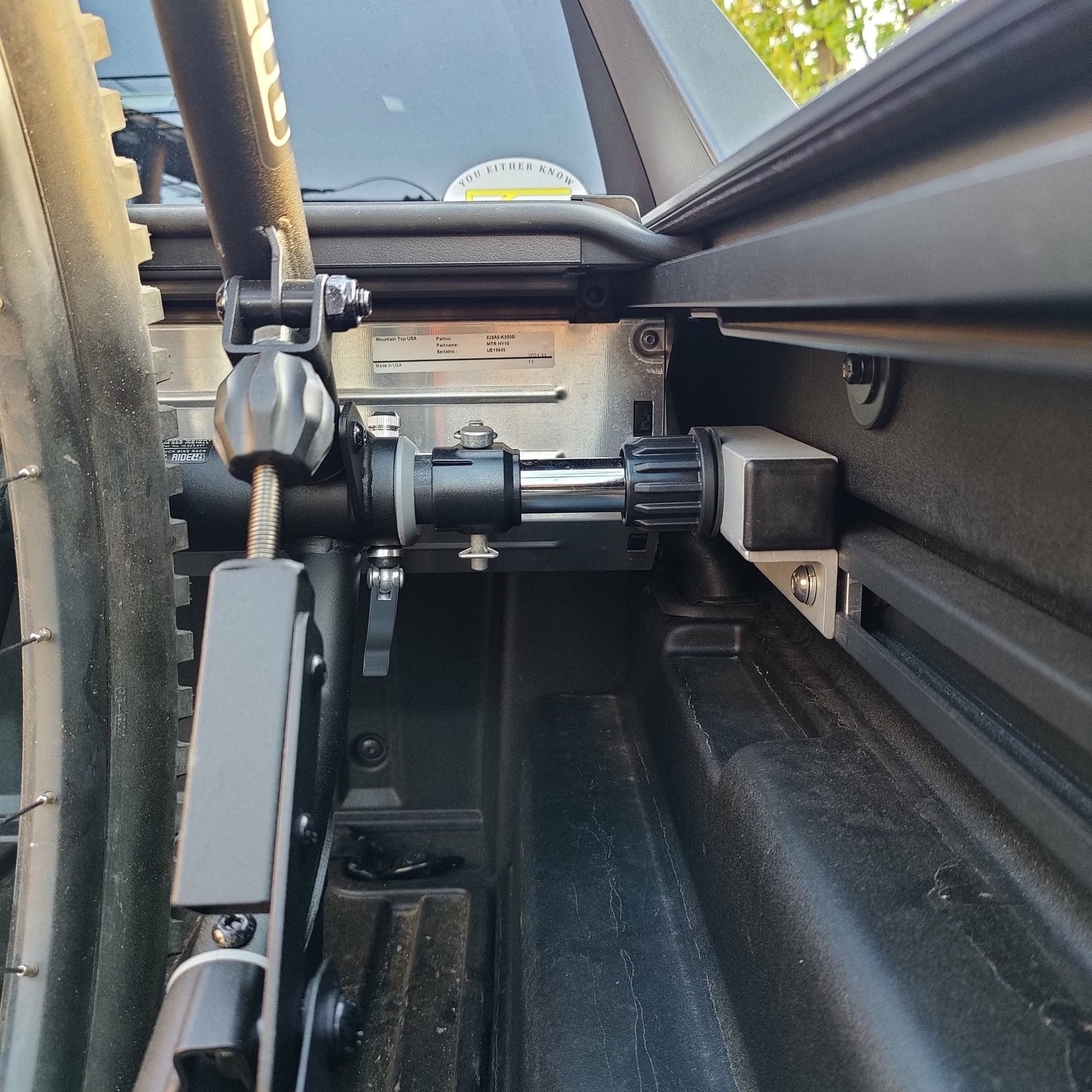 RIDE88 Hyundai Santa Cruz Adapters mounted to OEM factory Hyundai Santa Cruz rails, holding a QR3 Bike Rack and Telescopic Crossbar.