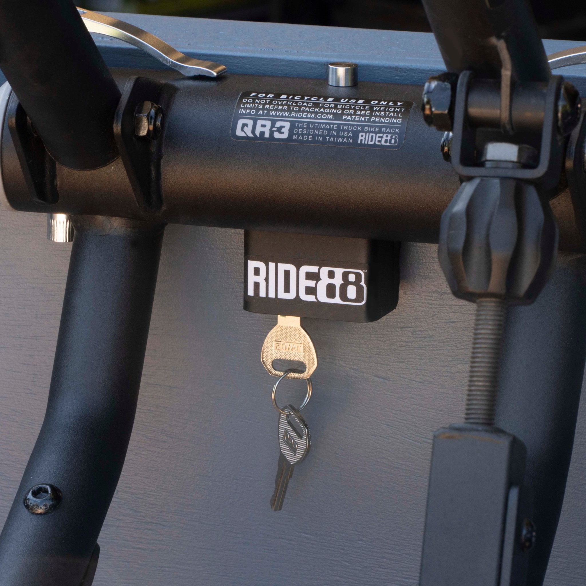 Premium QR3 Rack Lock | RIDE88
